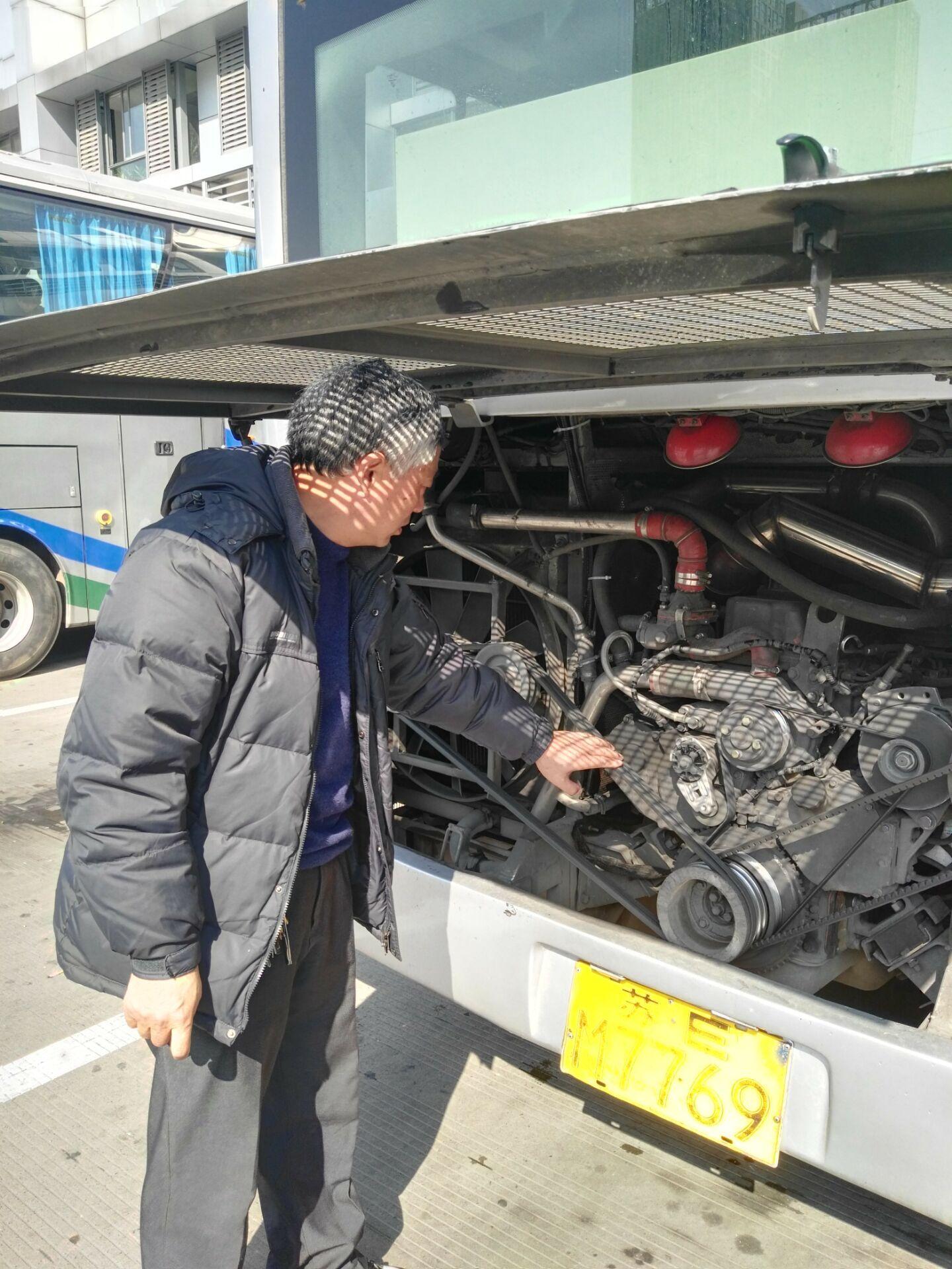 三分公司开展车容车况大检查活动.JPG
