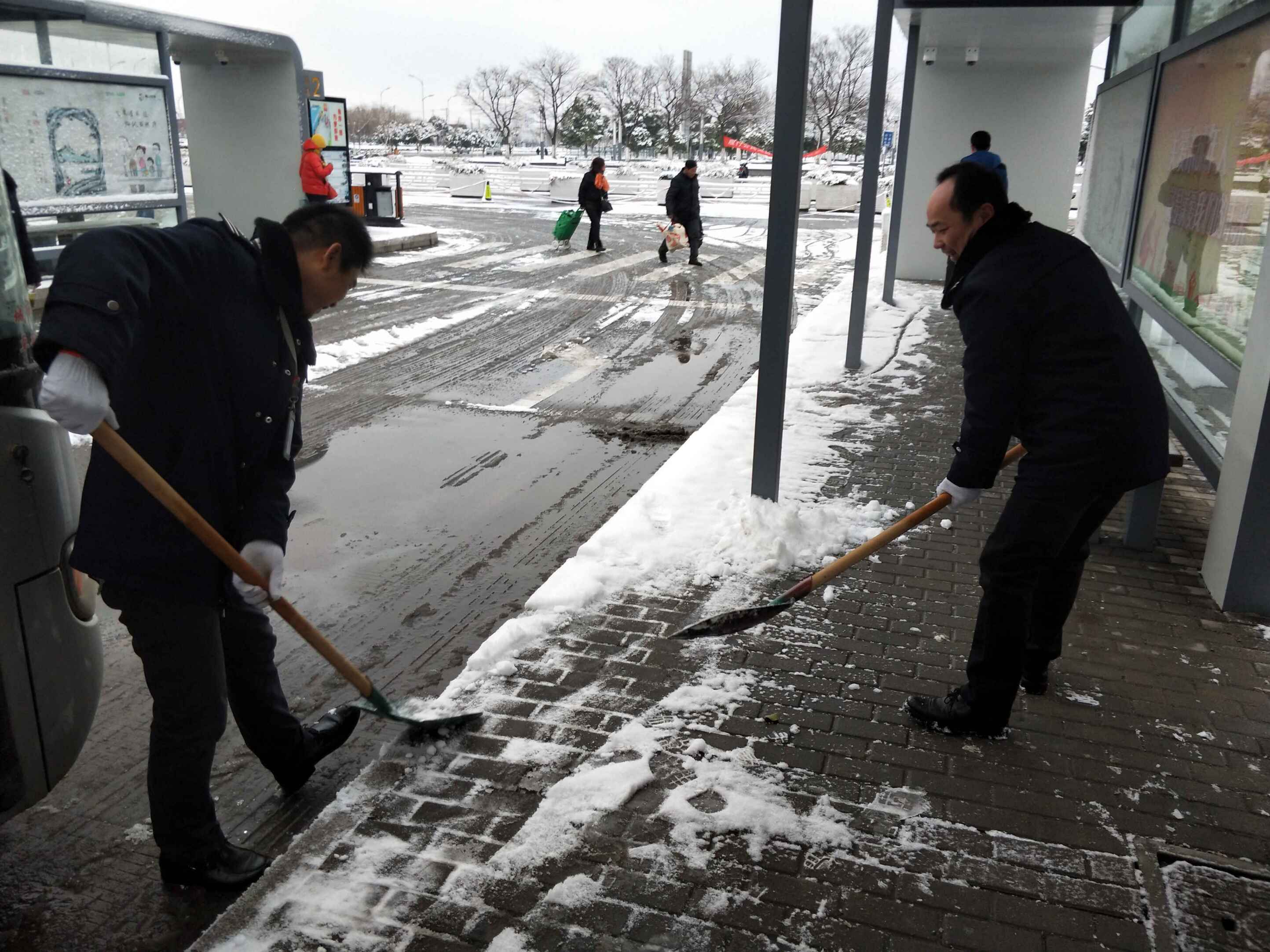 北站除雪.jpg 北站除雪.jpg